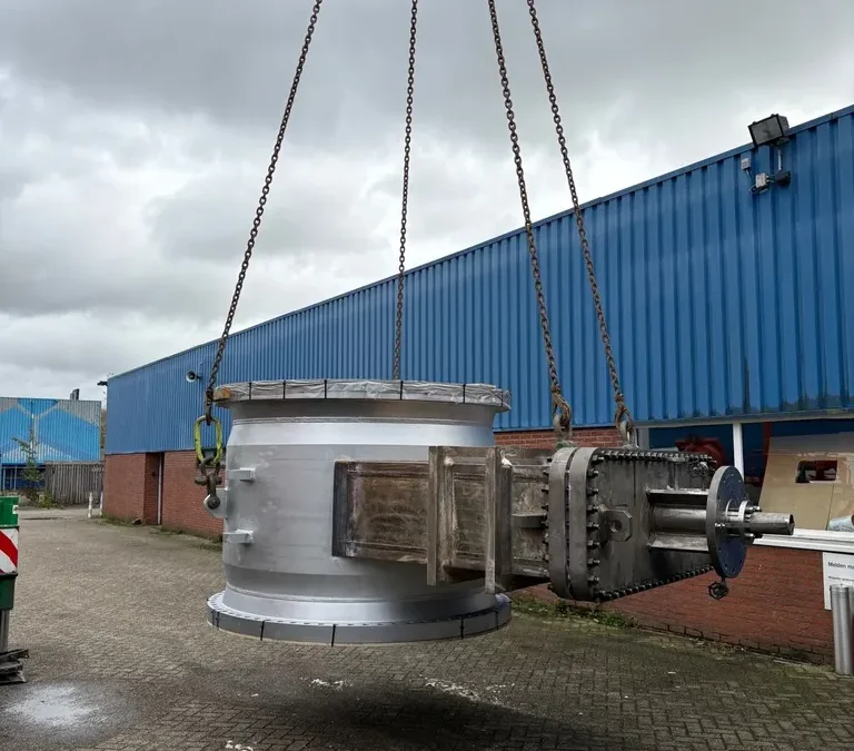 Manufacturing of 72″ FCC Slide Valve