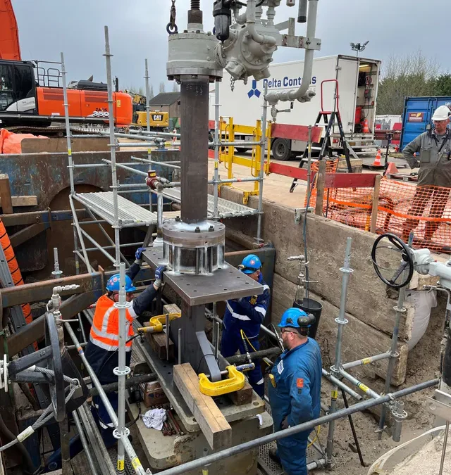 In Situ refurbishment of a 42 inch NDSM M&J Gate Valve