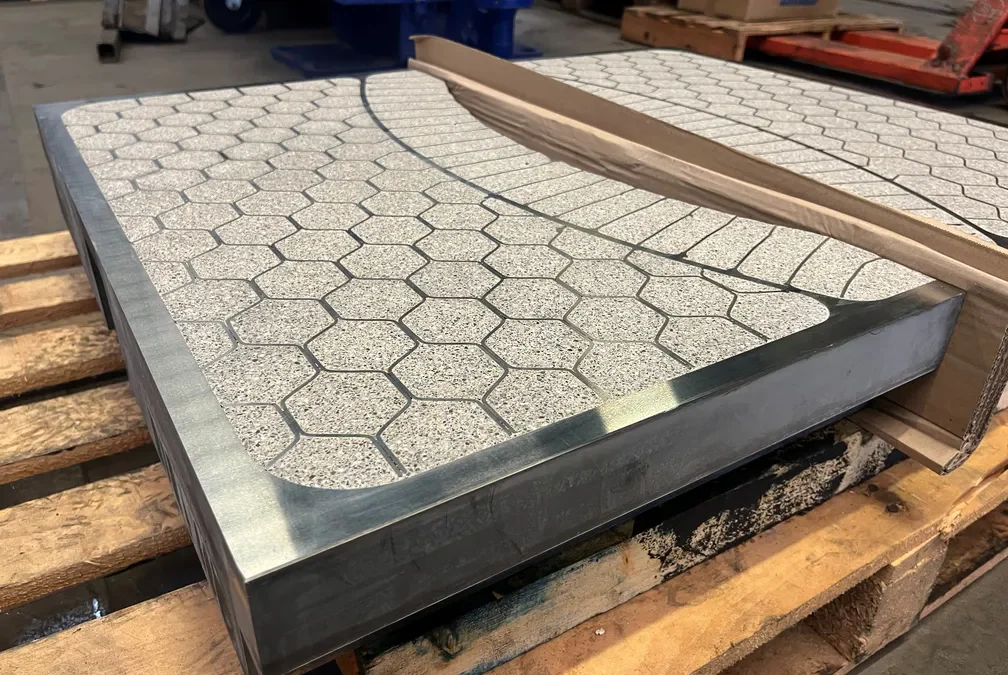 Fabrication de pièces internes critiques pour le FCC